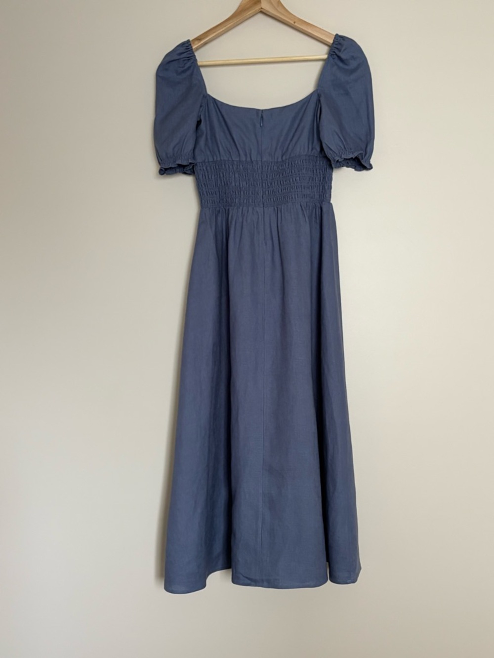 NEW Reformation Adler Linen Midi Smocked Puff Sleeve Dress Cornflower Blue US 2 - Picture 7 of 14